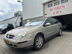 Beige Gebruikt 2003 Citroën C5 Exclusive Hatchback | € 1.999