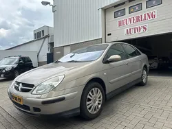 Beige Gebruikt 2003 Citroën C5 Exclusive Hatchback | € 2.250