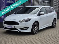 Wit Gebruikt 2018 Ford Focus ST-Line Stationwagen | € 12.750 (Super prijs)