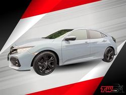 Grijs (metallic) Gebruikt 2017 Honda Civic Elegance Hatchback | € 16.500 (Goede deal)