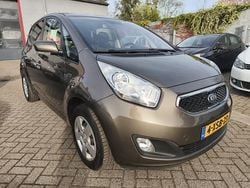 Bruin Gebruikt 2014 Kia Venga Hatchback | € 7.999 (Eerlijke prijs)