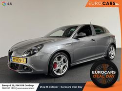 Grijs Gebruikt 2017 Alfa Romeo Giulietta Super Hatchback | € 15.890 (Eerlijke prijs)