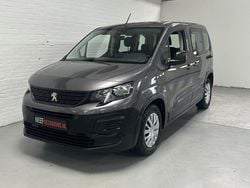 Grijs, metallic lak Gebruikt 2020 Peugeot Rifter Active MPV | € 17.999 (Goede deal)
