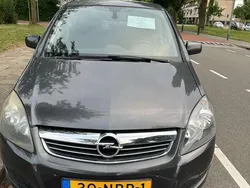 Grijs Gebruikt 2010 Opel Zafira Edition MPV | € 2.000 (Goede deal)