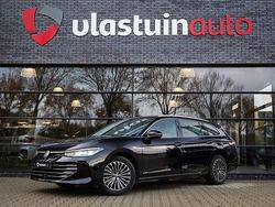 Zwart Gebruikt 2025 VW Passat Business Stationwagen | € 39.900 (Iets duurder)