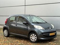 Grijs Gebruikt 2007 Peugeot 107 Hatchback | € 1.450 (Goede deal)