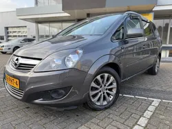 Grijs Gebruikt 2011 Opel Zafira Edition MPV | € 5.950 (Iets duurder)