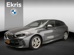 Mineralgrau metallic (grijs metallic) Gebruikt 2021 BMW 118 Basis Hatchback | € 24.900 (Goede deal)
