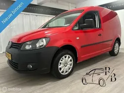 Rood Gebruikt 2015 VW Caddy MPV | € 5.299 (Goede deal)
