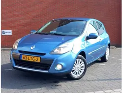 Blauw Gebruikt 2010 Renault Clio R.S. Collection Hatchback | € 3.950 (Eerlijke prijs)