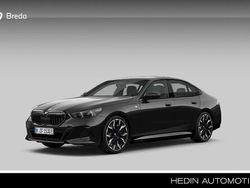 Zwart Gebruikt 2025 BMW 530e M Sport Sedan | € 69.880