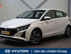 Wit Gebruikt 2024 Hyundai i20 Comfort Hatchback | € 23.895 (Iets duurder)