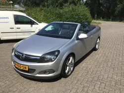 Grijs Gebruikt 2010 Opel Astra Cabriolet Cosmo Cabriolet | € 4.750 (Iets duurder)