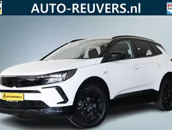 Wit, metallic lak Gebruikt 2024 Opel Grandland X GS Line SUV | € 31.900 (Super prijs)