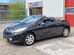 Zwart Gebruikt 2010 Peugeot 207 CC Cabriolet | € 3.950 (Eerlijke prijs)