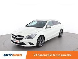 Wit (metallic) Gebruikt 2015 Mercedes CLA180 Shooting Brake Stationwagen | € 12.249 (Goede deal)