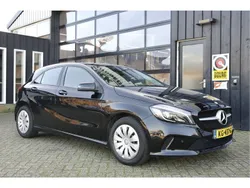 Zwart Gebruikt 2016 Mercedes A160 Ambition Hatchback | € 10.999 (Eerlijke prijs)