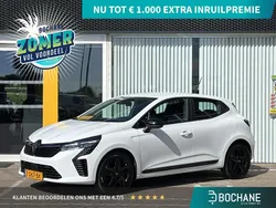 Wit Gebruikt 2024 Renault Clio V Black Edition Hatchback | € 18.695 (Eerlijke prijs)