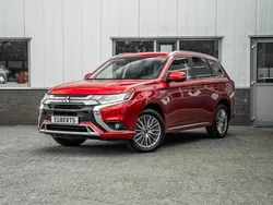 Rood Gebruikt 2020 Mitsubishi Outlander P-HEV Intense SUV | € 21.499 (Goede deal)
