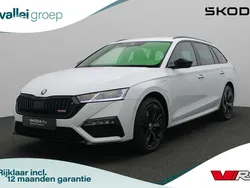 Wit Gebruikt 2024 Skoda Octavia Business Line Stationwagen | € 39.900 (Duur)