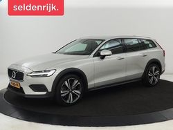 Grijs Gebruikt 2019 Volvo V60 CC Pro Stationwagen | € 27.900 (Goede deal)