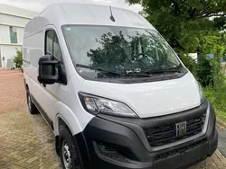 Wit Gebruikt 2023 Fiat Ducato Van | € 26.499 (Goede deal)