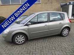 Grijs Gebruikt 2007 Renault Scénic II MPV | € 1.950 (Goede deal)