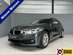 Grijs Gebruikt 2017 BMW 318 Executive Stationwagen | € 14.999 (Goede deal)