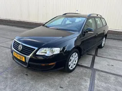 Zwart Gebruikt 2007 VW Passat Trendline Stationwagen | € 2.199 (Eerlijke prijs)