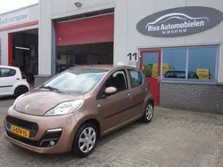 Bruin Gebruikt 2013 Peugeot 107 Active Hatchback | € 3.850 (Eerlijke prijs)