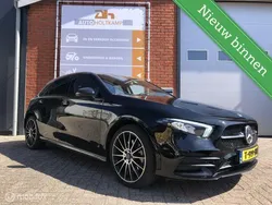 Zwart Gebruikt 2020 Mercedes A250 AMG Hatchback | € 28.950 (Eerlijke prijs)