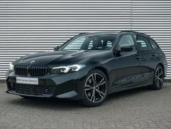 Zwart Gebruikt 2023 BMW 320 M Sport Stationwagen | € 45.000