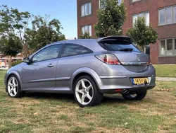 Grijs Gebruikt 2006 Opel Astra Sport Coupé | € 2.399 (Iets duurder)