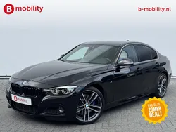 Zwart Gebruikt 2018 BMW 320 M Sport Sedan | € 23.895 (Goede deal)