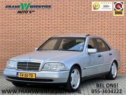 Zilver, metallic lak Gebruikt 1995 Mercedes C180 Sport Sedan | € 7.875
