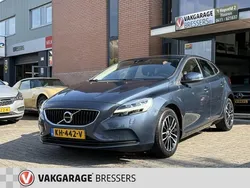 Blauw Gebruikt 2016 Volvo V40 Kinetic Stationwagen | € 8.450 (Super prijs)