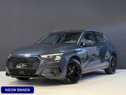 Grijs (metallic) Gebruikt 2022 Audi A3 Sportback Advanced Hatchback | € 23.800 (Eerlijke prijs)