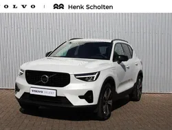 Wit Gebruikt 2022 Volvo XC40 Plus SUV | € 44.950 (Iets duurder)