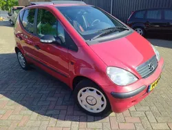 Rood Gebruikt 2004 Mercedes A140 Classic MPV | € 999 (Eerlijke prijs)