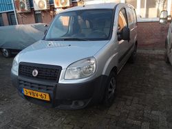 Zilver (metallic) Gebruikt 2009 Fiat Doblò MPV | € 1.250