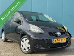 Zwart Gebruikt 2010 Toyota Aygo Hatchback | € 3.299 (Eerlijke prijs)