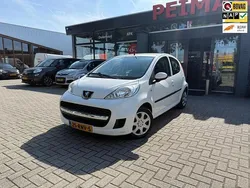 Wit Gebruikt 2011 Peugeot 107 Hatchback | € 3.999 (Eerlijke prijs)