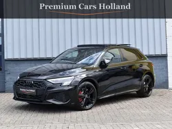 Zwart, metallic lak Gebruikt 2022 Audi A3 Sportback Competition Hatchback | € 33.950 (Eerlijke prijs)