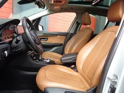 Grijs Gebruikt 2016 BMW 218 Executive Stationwagen | € 14.950 (Iets duurder)