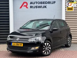 Zwart Gebruikt 2016 VW Polo Hatchback | € 9.500 (Eerlijke prijs)