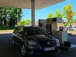 Gebruikt 2006 Toyota Avensis Executive Stationwagen | € 4.250