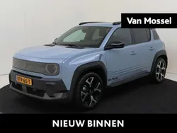 Blauw, metallic lak Nieuw 2025 Renault 4 E-Tech Komfort SUV | € 35.940 (Goede deal)