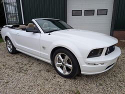Wit Gebruikt 2006 Ford Mustang GT Cabriolet | € 19.950