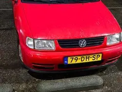 Rood Gebruikt 1999 VW Polo Hatchback | € 850