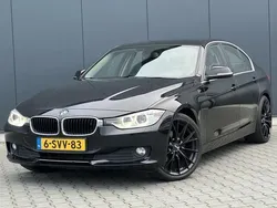 Zwart Gebruikt 2013 BMW 320 Executive Sedan | € 8.995 (Eerlijke prijs)